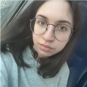 Studentessa in scienze della formazione offre lezioni o aiuto compiti